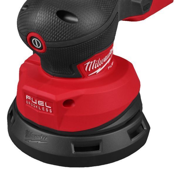 Шлифмашина эксцентриковая аккумуляторная бесщеточная MILWAUKEE, M18 FROS125-502X, &Oslash;125мм (ЗУ, 2х5Ач) 4933498254 фото