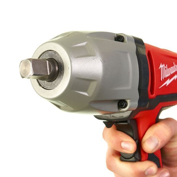 Гайковерт ударный 1/2'' MILWAUKEE, IPWE 400 R, 725Вт (400Нм) 4933451524 фото