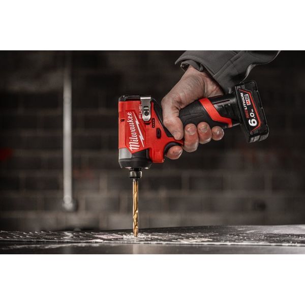 Шуруповерт ударный аккумуляторный бесщёточный 1/4'' HEX MILWAUKEE, M12 FID2-202Х, 170Нм 4933479877 фото