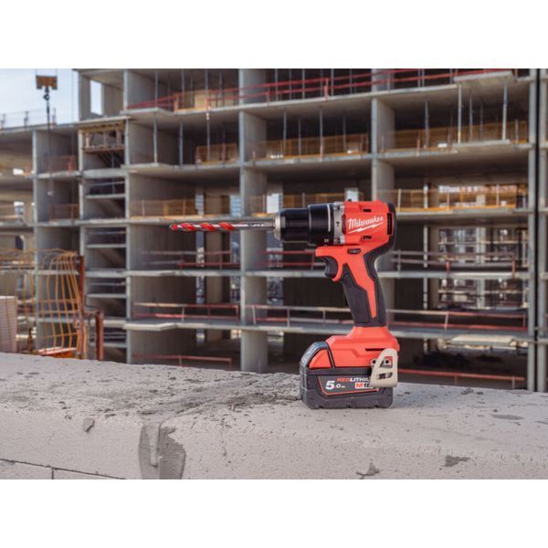 Дрель-шуруповёрт аккумуляторная бесщёточная ударная MILWAUKEE, M18 BLPDRC-422С, 60,5Нм 4933492825 фото