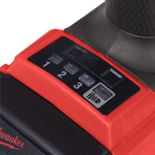 Шуруповерт ударний акумуляторний безщітковий MILWAUKEE, M18 FID3-502X, 226Нм (зарядний пристрій M12-18 FC, 2 акумулятори М18 В5 4933479865 фото