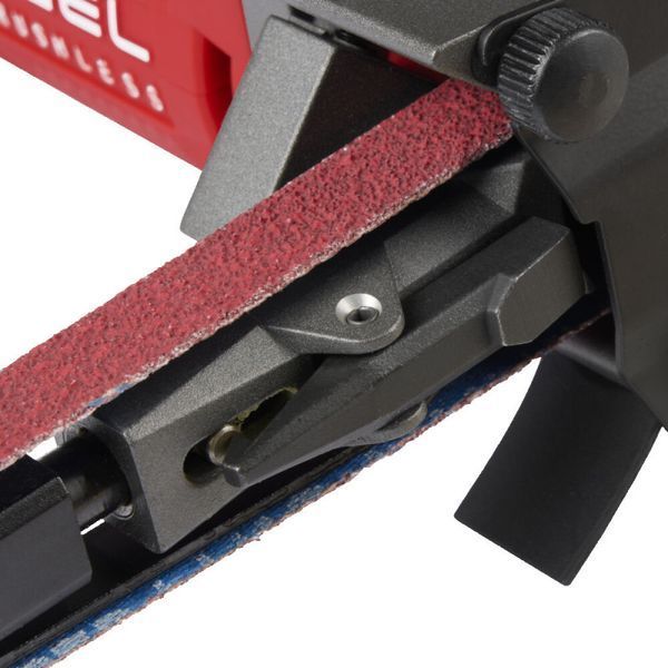 Шлифмашина ленточная аккумуляторная бесщеточная MILWAUKEE, M12 FBFL10-402B, 10мм (ЗУ, 2х4Ач, сумка) 4933480959 фото