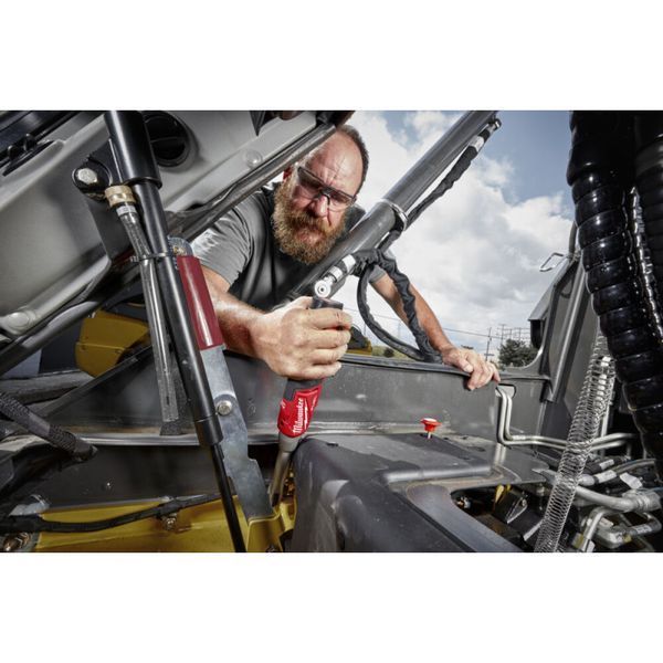 Гайковерт-трещітка акумуляторний безщітковий подовжений 1/4'' MILWAUKEE, M12 FHIR14LR-0, 47Нм (каркас, картонне пакування) 4933480790 фото