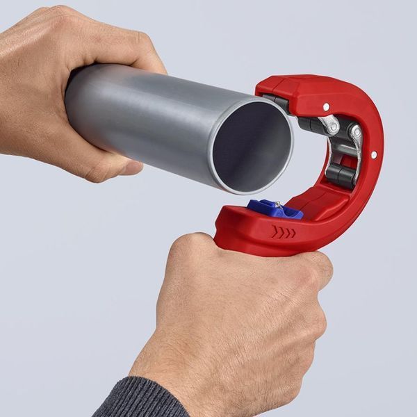 Труборез KNIPEX DP 50 для канализационних ПВХ труб 32/40/ 50мм, 90 23 01 BK 90 23 01 BK фото