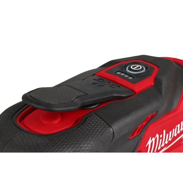 Шліфмашина ексцентрикова акумуляторна безщіткова MILWAUKEE, M12 FROS2.5-502X, діаметр 150мм (зарядний пристрій С12 С, 2 акумулят 4933493648 фото