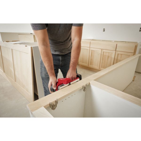 Рубанок аккумуляторный бесщёточный MILWAUKEE, M12 BLP-0X (каркас+HDкейс) 4933492850 фото