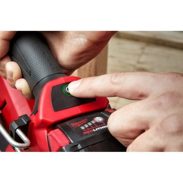 Пистолет гвоздезабивной аккумуляторный бесщёточный MILWAUKEE, M18 FFNS-502C, 50-90мм (ЗУ,2х5Ач,кейс) 4933478302 фото