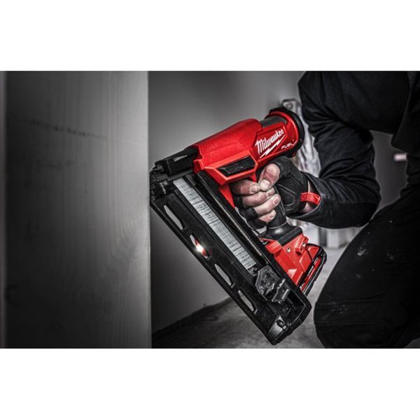 Пистолет гвоздезабивной аккумуляторный бесщёточный MILWAUKEE, M18 FN16GA-0X, 32-64мм (каркас,HDкейс) 4933478094 фото