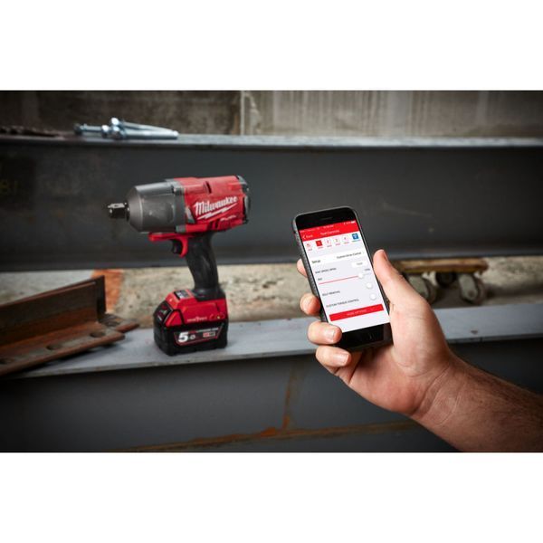 Гайковерт аккумуляторный бесщёточный 3/4'' MILWAUKEE, M18 ONEFHIWF34-0, 2034Нм, с кольцом (каркас) 4933499164 фото